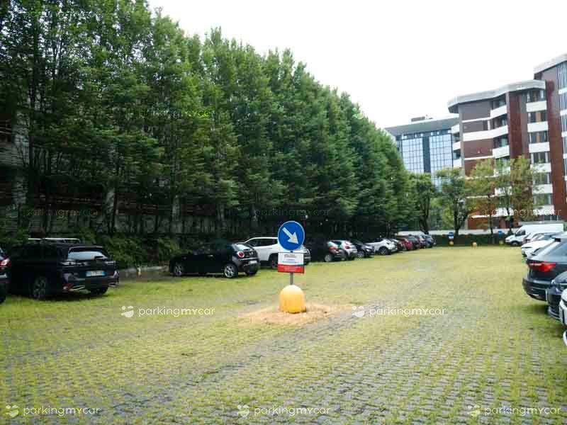 Le Torri Parking - Aeroporto Malpensa Posti auto scoperti Le Torri Parking - Aeroporto Malpensa