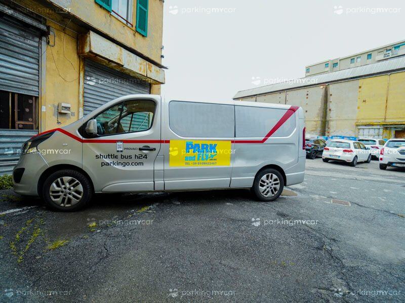 Genoa Park And Fly Scoperto - Porto Genova Navetta gratuita Genoa Park And Fly Scoperto