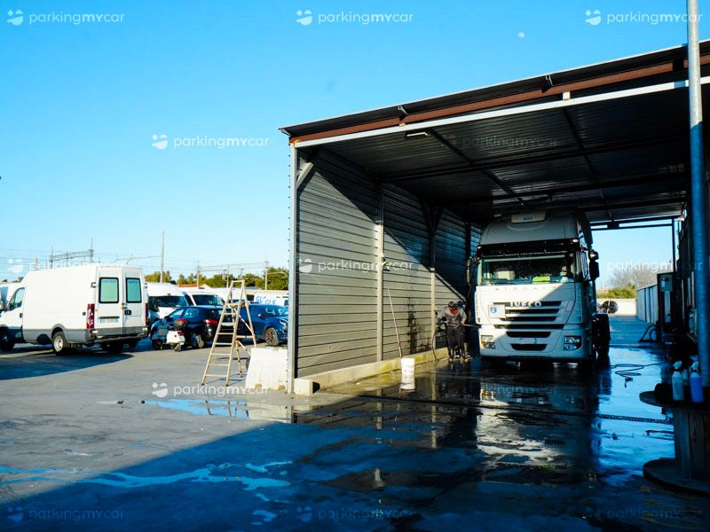 Park And House - Porto Bari Autolavaggio Park And House - Porto Bari