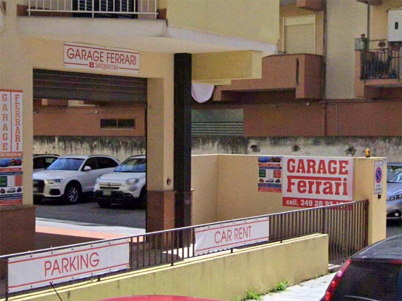 Garage Ferrari - Porto Milazzo Ingresso Garage Ferrari - Porto Milazzo