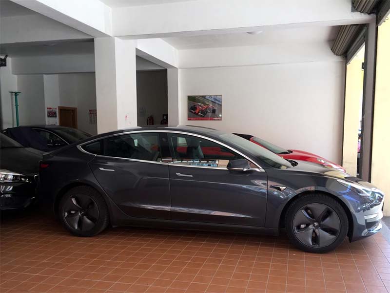 Garage Ferrari - Porto Milazzo Posti auto al coperti Garage Ferrari - Porto Milazzo