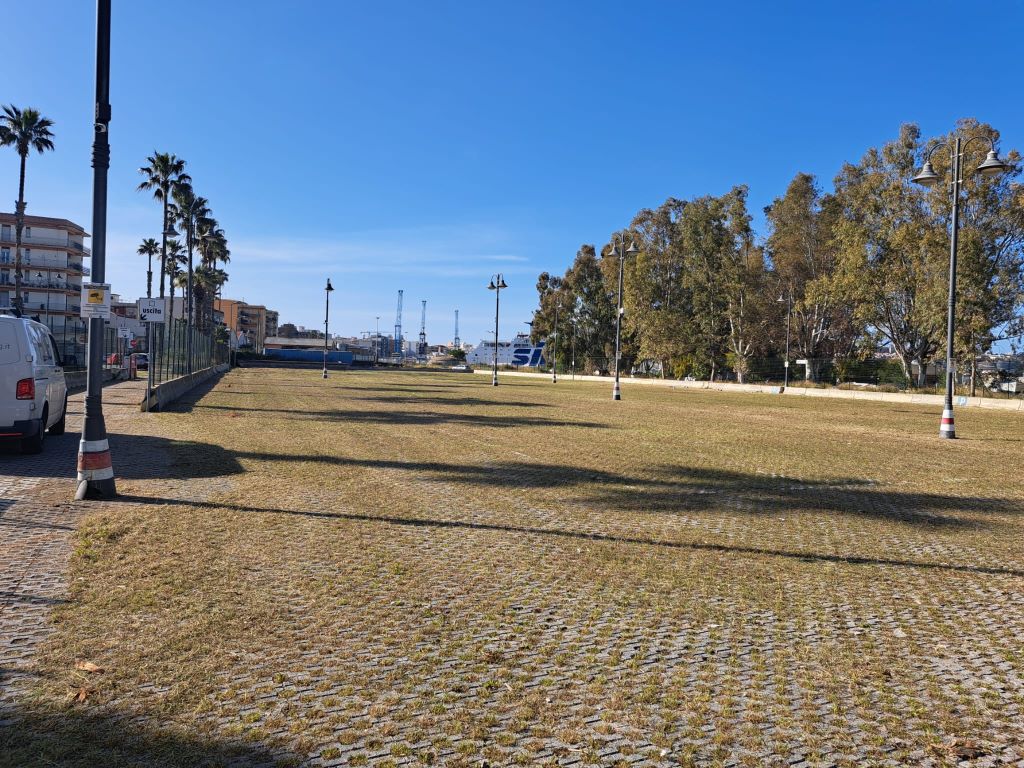 Liberty Parking - Porto Milazzo Posti auto all'aperto Liberty Parking - Porto Milazzo