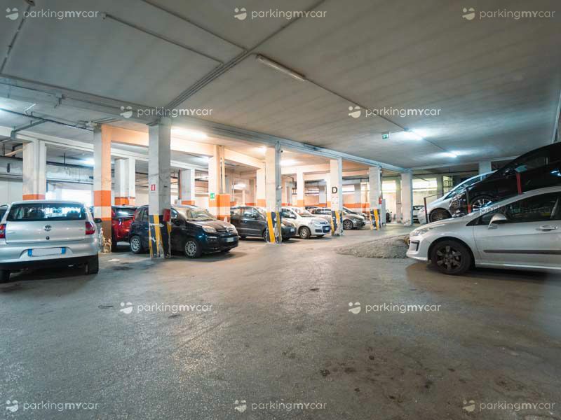 Scarpato Parking - Napoli stazione centrale Parcheggi coperti Scarpato Parking - Napoli stazione centrale