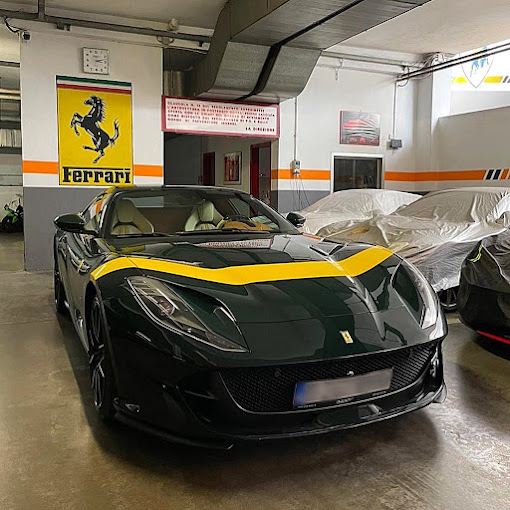 Garage Low Cost - Firenze Rifredi | ParkingMyCar Ferrari Garage Low Cost - Firenze Rifredi | ParkingMyCar