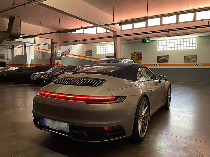 Garage Low Cost - Firenze Rifredi | ParkingMyCar Porshe Garage Low Cost - Firenze Rifredi | ParkingMyCar