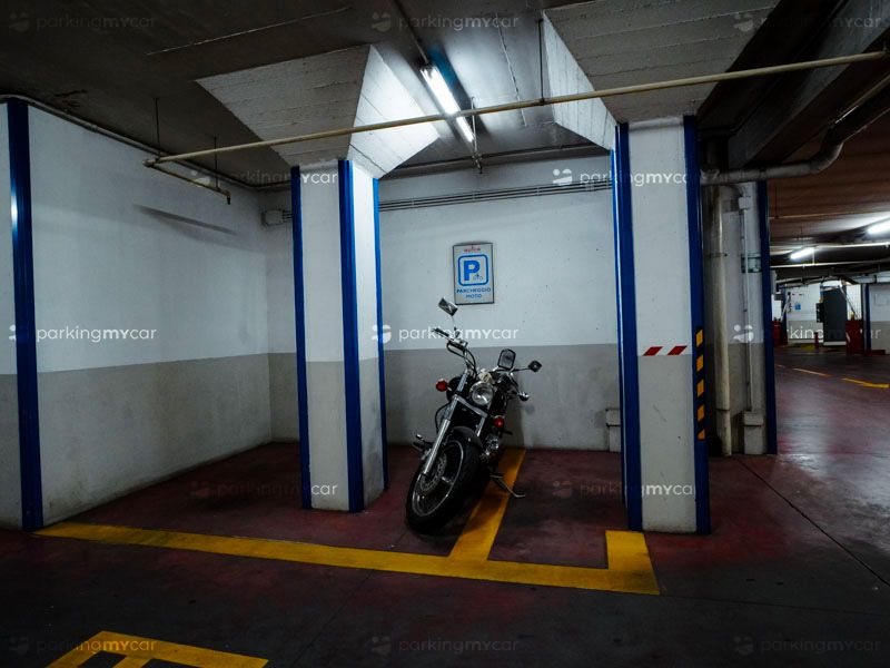 Quick San Francesco - Porto Bari Parcheggio moto Quick San Francesco - Porto Bari