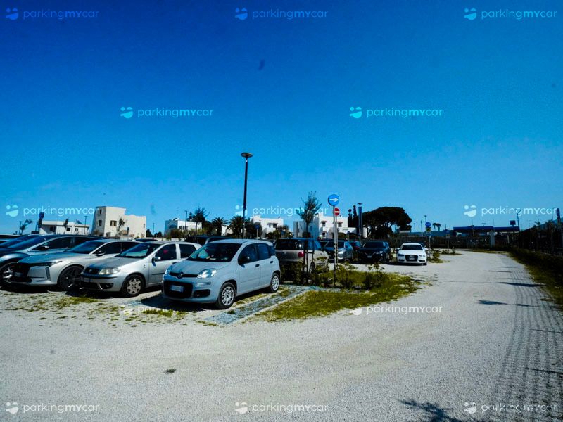 Quick Low Cost - Aeroporto Bari Parcheggi all'aperto Quick Low Cost - Aeroporto Bari