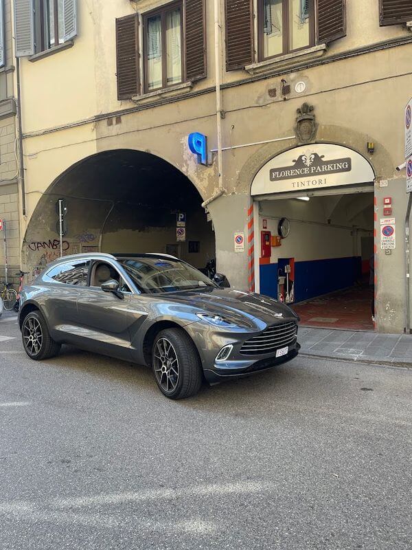 Florence Parking Tintori - Stazione SMN Firenze Ingresso Florence Parking Tintori - Stazione SMN Firenze