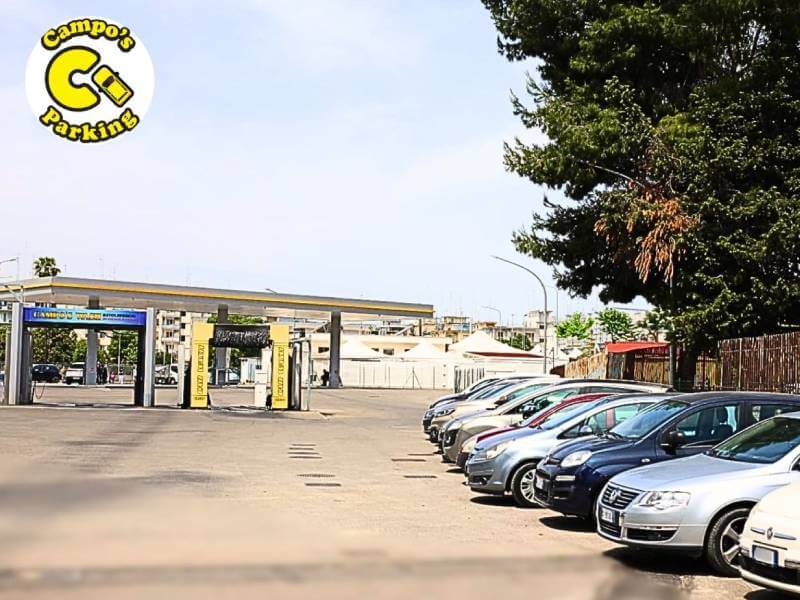 Campo's Family Park - Aeroporto Bari Posti auto scoperti Campo's Family Park - Aeroporto Bari
