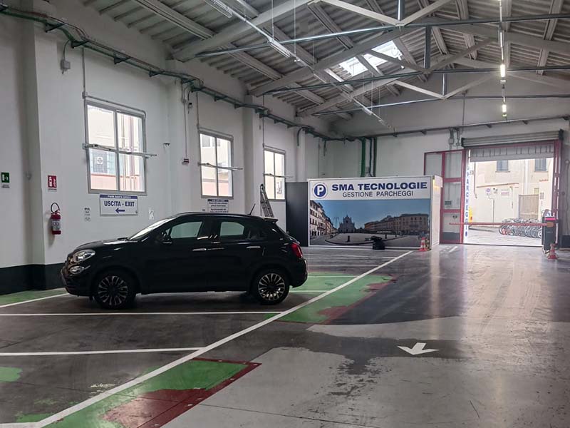 Park Santa Croce - Firenze centro città Posti auto al coperto Park Santa Croce - Firenze centro città