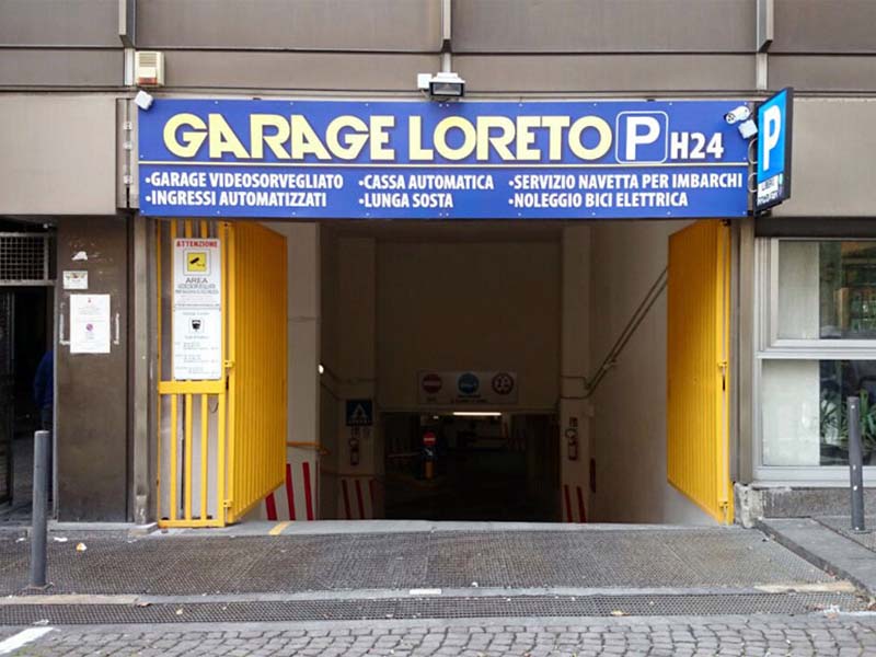 Garage Loreto - Porto Napoli Ingresso Garage Loreto - Porto Napoli
