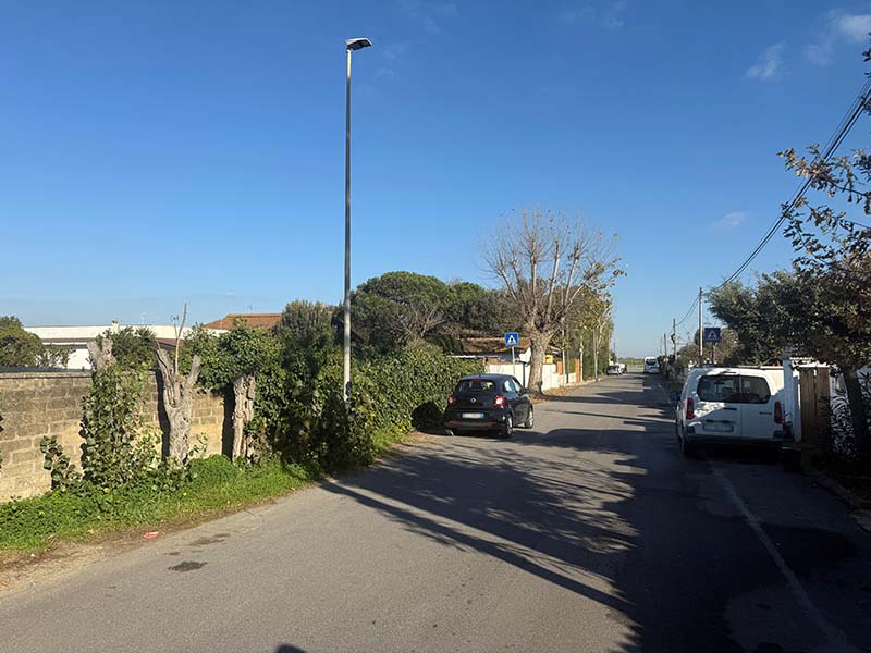 Safe Parking - Aeroporto Fiumicino | ParkingMyCar Strada di accesso Safe Parking - Aeroporto Fiumicino | ParkingMyCar