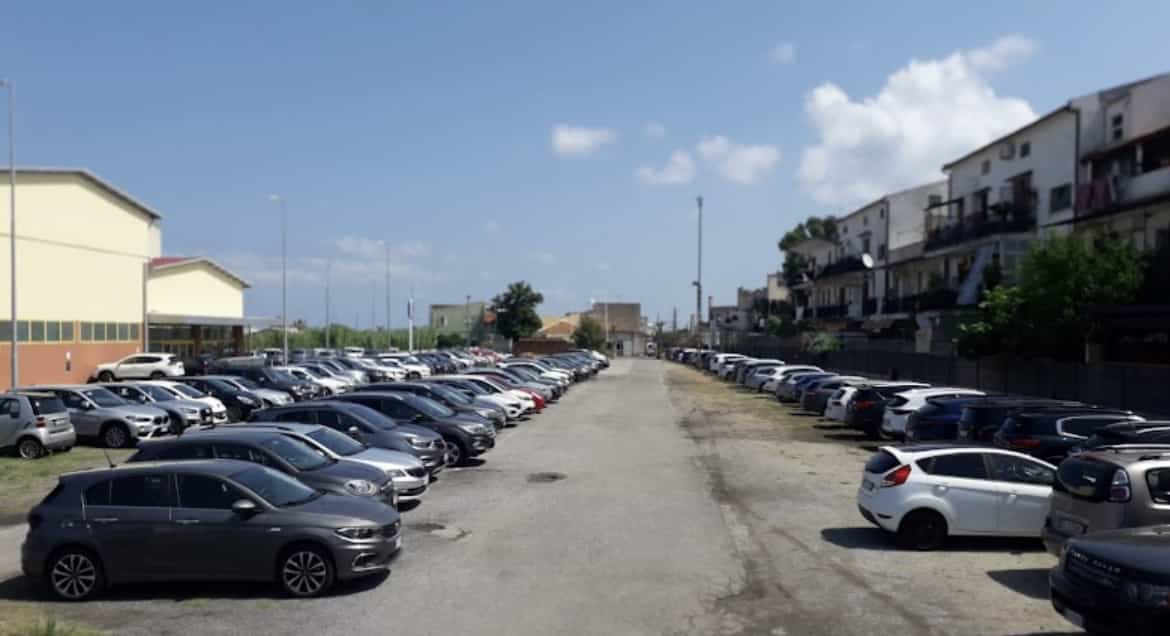 King Parking - Porto Milazzo Parcheggi all'aperto King Parking - Porto Milazzo